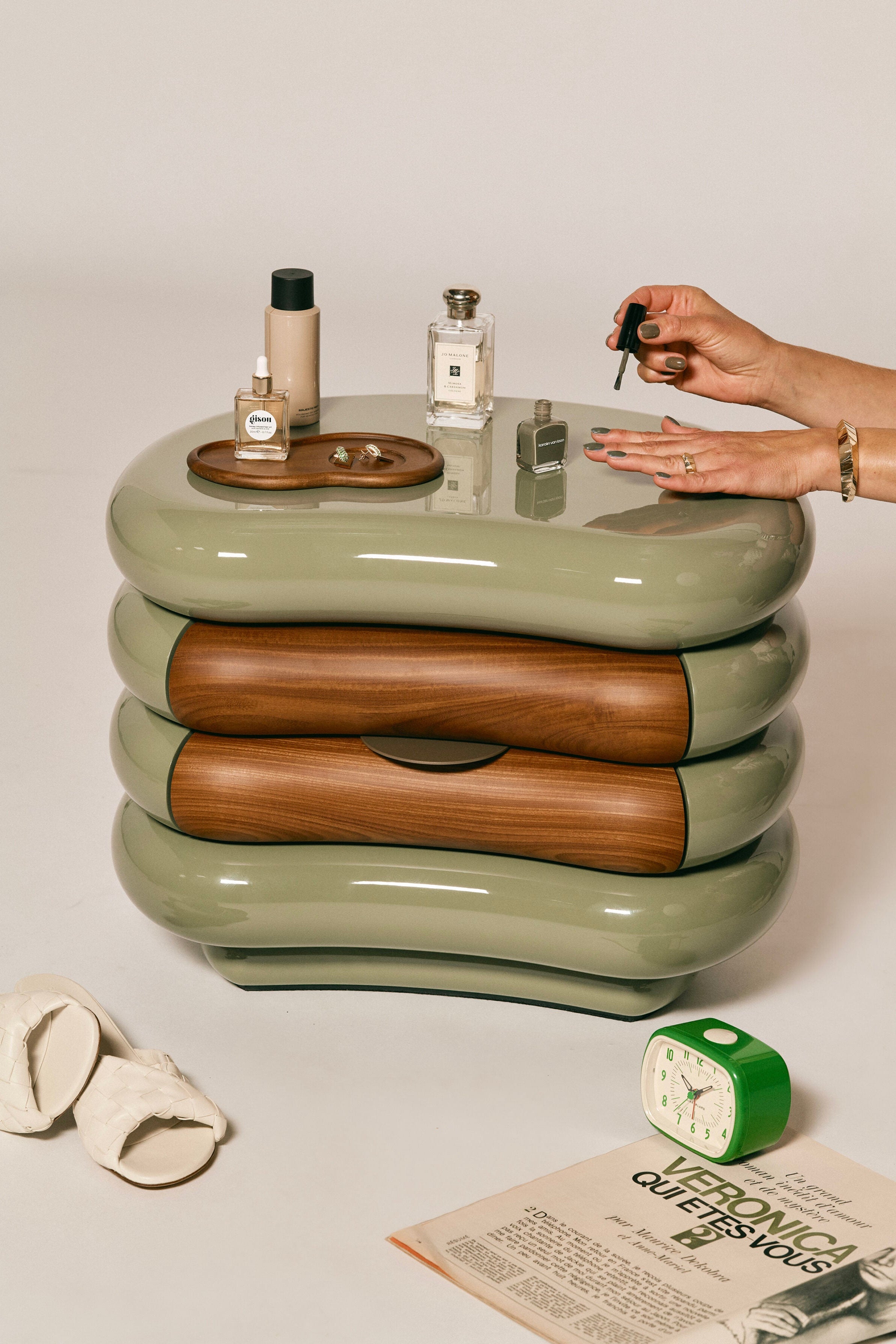 Out of Line・Night Table (New)