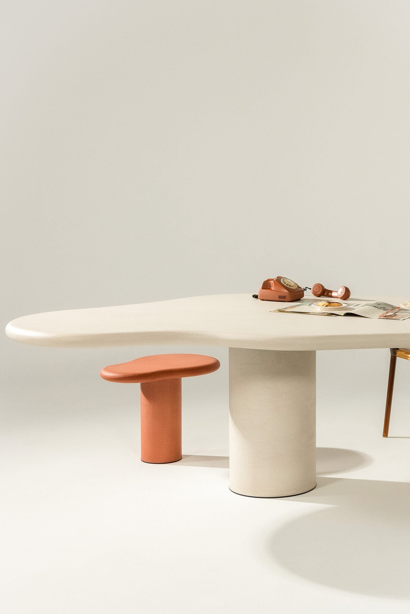 Out of Line・Esstisch (New)