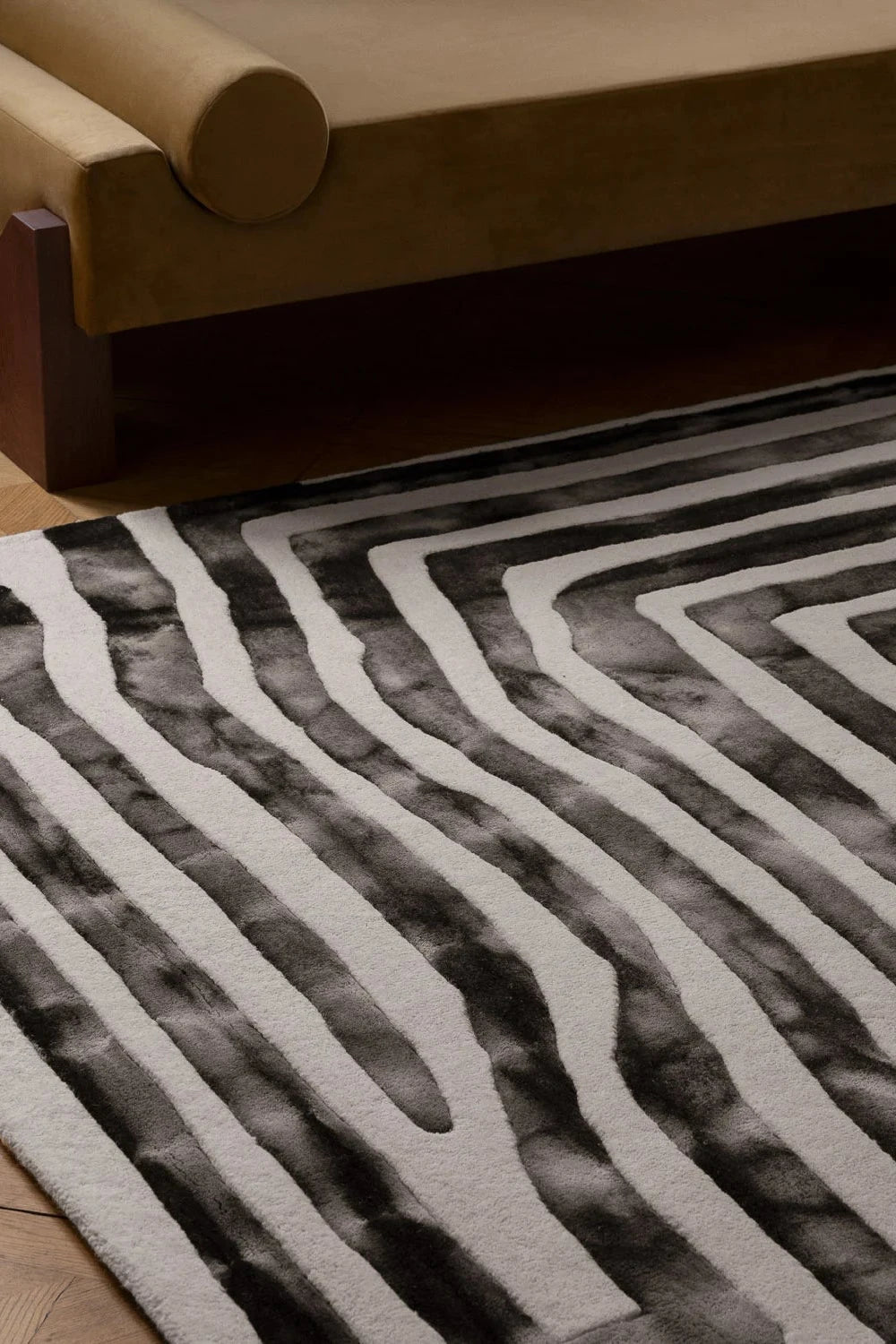 Psychedelic Labyrinth Teppich・Charcoral (New)