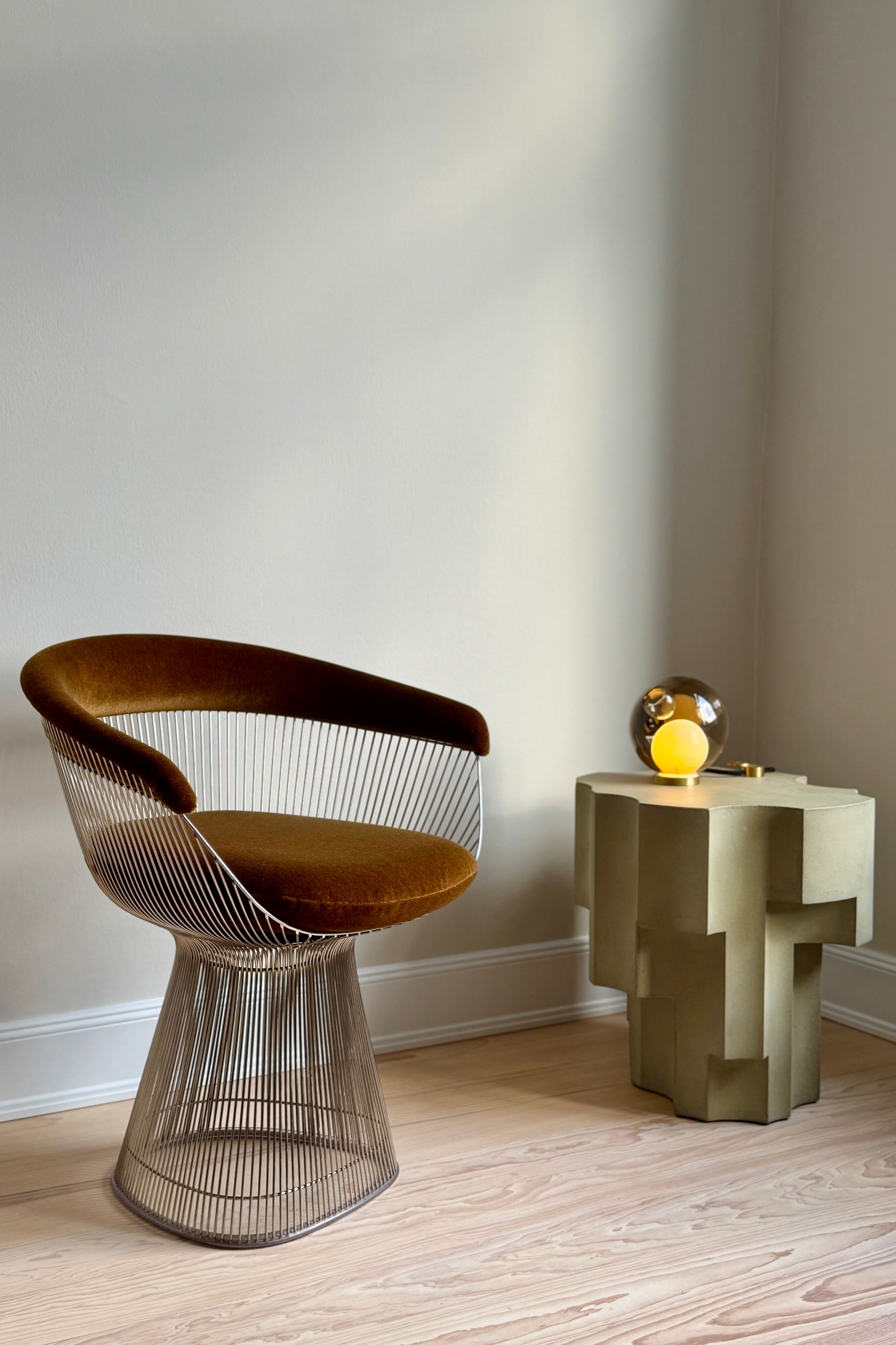 Platner Side Chair x decorazioni Edition